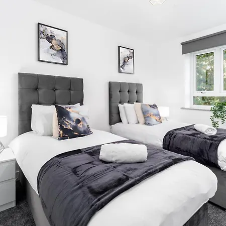 Apartment The Marson's Collection - 2 Bedroom - Balcony - Secure Parking - 4mc *